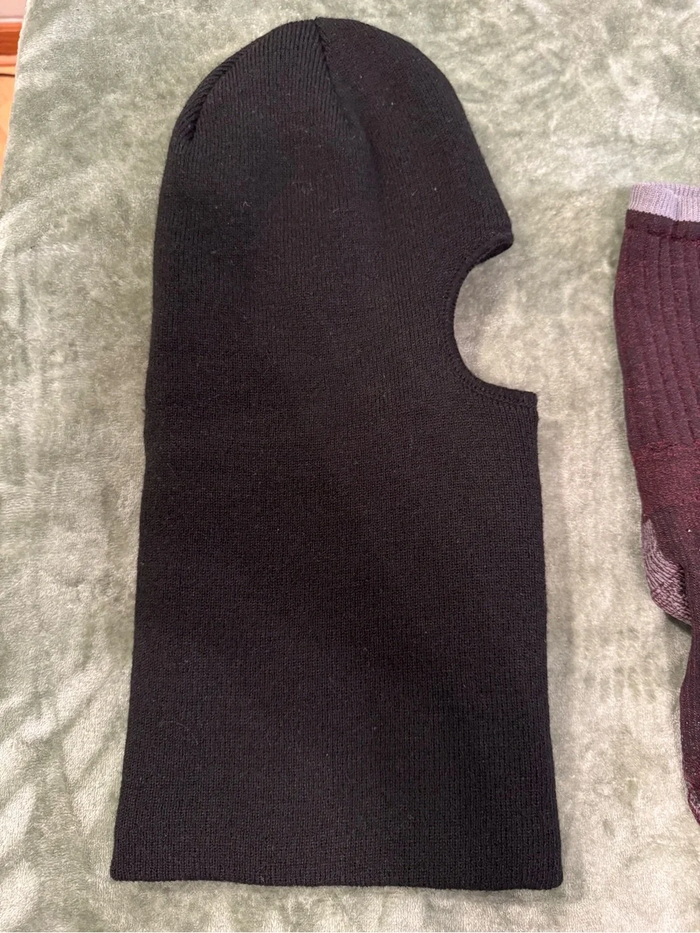 Carhartt Bundle Black Balaclava Face Mask & Medium Burgundy Gray Crew Socks